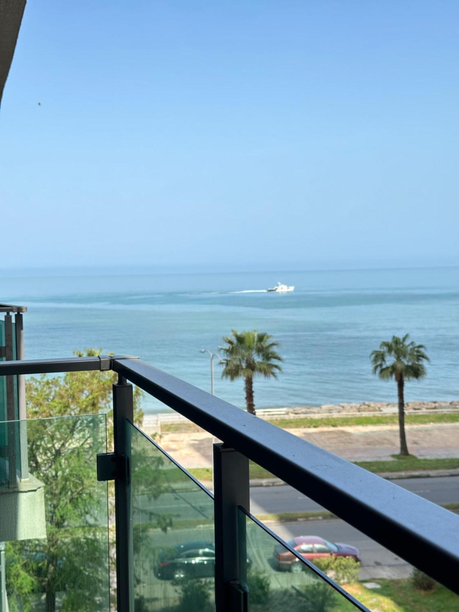 Appartement Aqua Batumi 47 Extérieur photo